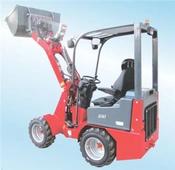 Mali kmetijski traktor